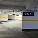 Gpx Clr - Liberty Duplex - Parking Apartment Larissa
