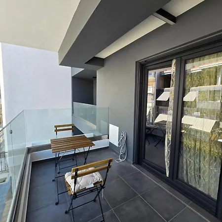Gpx Clr - Liberty Duplex - Parking Apartment *