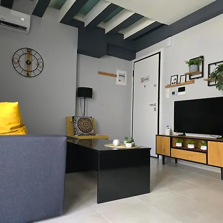 Apartment Gpx Clr - Liberty Duplex - Parking