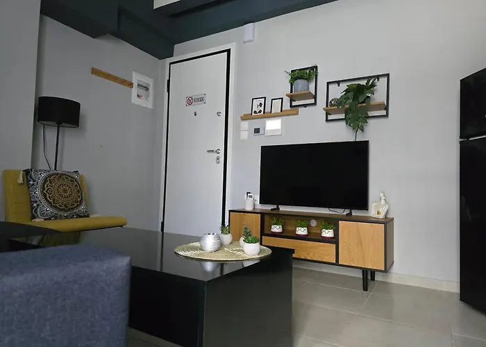 Gpx Clr - Liberty Duplex - Parking Apartment *