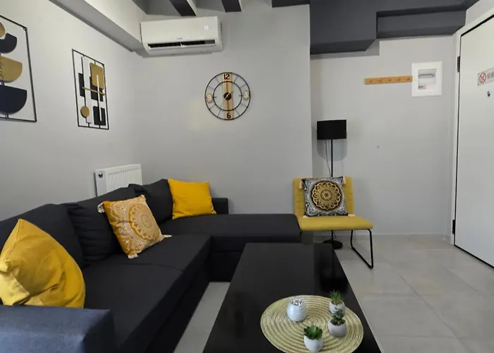 Gpx Clr - Liberty Duplex - Parking Apartment Larissa