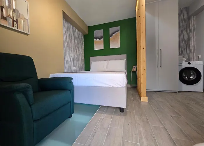 Gpx Clr - Liberty Duplex - Parking Apartment Larissa