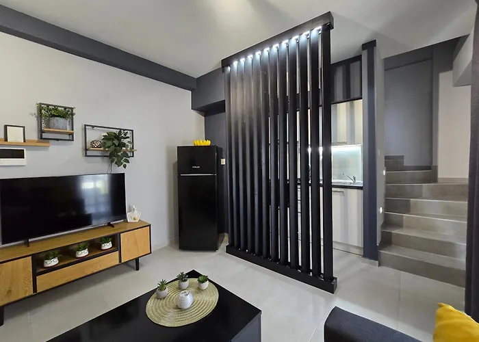 Gpx Clr - Liberty Duplex - Parking Apartment *